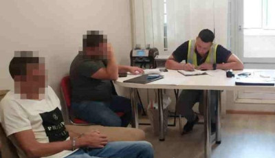 Правоохоронці Деснянського управління поліції влаштували 10-річному імениннику та його друзям День відкритих дверей