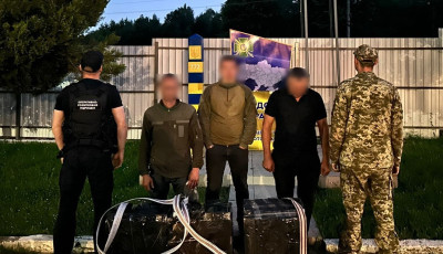 Прикордонники затримали 4 контрабандистів біля кордону з Румунією