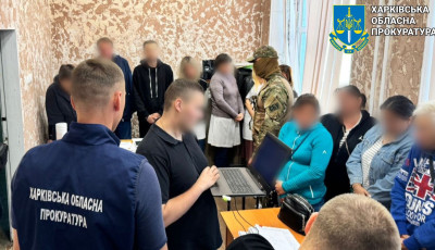 Понад 400 осіб незаконно уникнули мобілізації – на Харківщині затримано 13 посадовців, які за гроші «списували» чоловіків з військового обліку