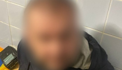 У Києві поліцейські затримали чоловіка, який під час конфлікту до смерті побив співмешканку