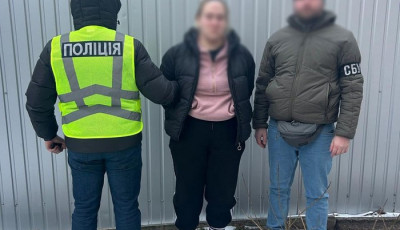 Затримано 24-річну дівчину, яка підірвала позашляховик військовослужбовця на столичній Оболоні