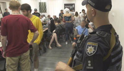 У Кропивницькому поліцейські припинили діяльність незаконного кол-центру