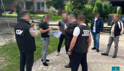 У Львові затримано адвоката, який пропонував вирішити питання зі зміною запобіжного заходу на більш м’який