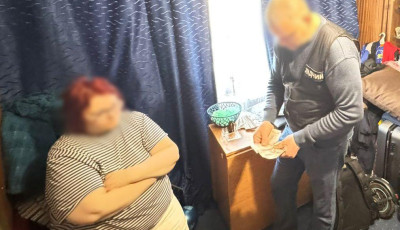 Поліцейські Києва викрили аферистку, що виманила у військовослужбовця понад 700 тисяч гривень