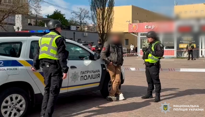 У Києві чоловік залишив у аптеці сумку з «тротилом» — поліція склала протоколи