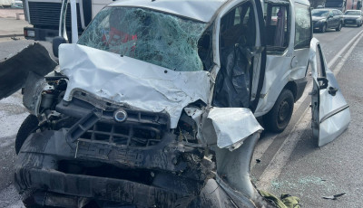 Столичні поліцейські працюють на місці смертельної ДТП на Кільцевій дорозі