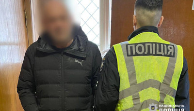 У Києві злодій обікрав захисника прямо у магазині