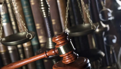 Засуджено двох правоохоронців, які знущались з мешканця Запоріжжя