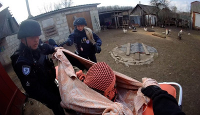 Сумщина: «Білі янголи» евакуювали з прикордоння двох жінок