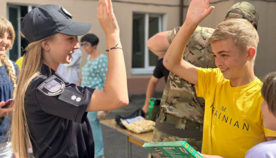 Ювенальні поліцейські Вінниці організували відпочинок для дітей з Маріуполя