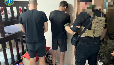 Підпалювали автівки військових та правоохоронців на півдні України – викрито групу осіб, серед яких жителі Херсонщини