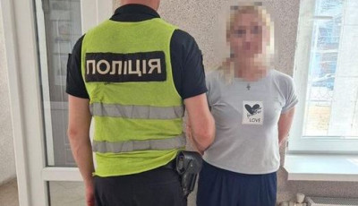Столичні слідчі повідомили про підозру крадійці–рецидивістці у скоєнні двох епізодів злочинів