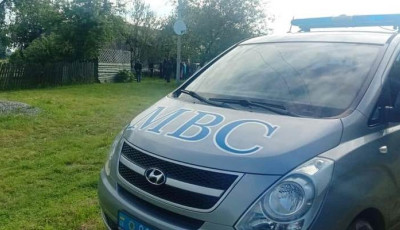 На Житомирщине мужчина расстрелял супругов за долларовый долг