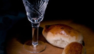 У Запоріжжі копи скуштували в кафе горілки з пиріжками, аби скласти карантинний протокол на власницю
