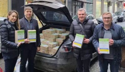 У київських багатоповерхівках розмістять 5000 боксів з водою та печивом на випадок блокування у ліфтах