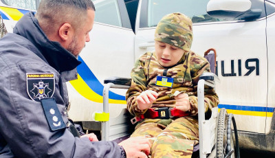 Поліцейські Івано-Франківщини здійснили бажання хлопчика, який мріє стати правоохоронцем