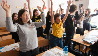 Київські школярі щомісяця отримуватимуть 1000 грн за високі досягнення у навчанні