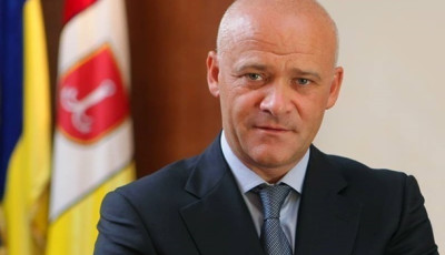 Геннадий Труханов: Мы обязаны поддержать всех, кто находится на передовой борьбы с коронавирусной инфекцией