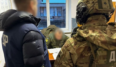 Хабар за посвідчення про непридатність до служби – на Львівщині судитимуть начальника військкомату та трьох пособників