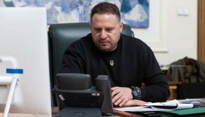 Єрмак провів телефонні переговори із Салліваном