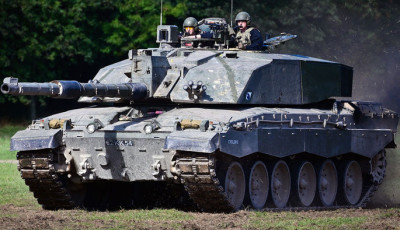 У Міноборони офіційно підтвердили прибуття танків Challenger 2 в Україну