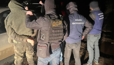 Організаторів переправлення за кордон військовозобов'язаних судитимуть