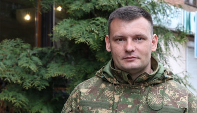 «Росіяни приносять лише розруху»: нацгвардієць з позивним Кіндер розповів про бої на Донеччині та звільнення Херсонщини