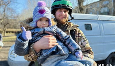 З українського Нью-Йорка поліцейські евакуювали родину з трьома дітьми