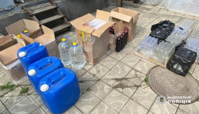 У Ямполі припинено діяльність підпільного цеху з виготовлення небезпечного «алкоголю»