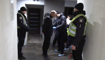 У Києві затримали чоловіка, який у хостелі вбив сусіда по кімнаті