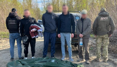 Прикордонники затримали п'ятьох ухилянтів та трьох переправників на кордоні з Румунією
