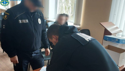 На Хмельниччині шістьох поліцейських підозрюють у побитті затриманого