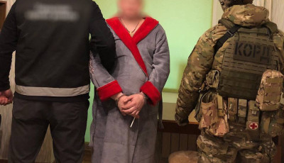 Поліцейські викрили організовану злочинну групу, яка ошукала людей на суму понад ₴200 тисяч