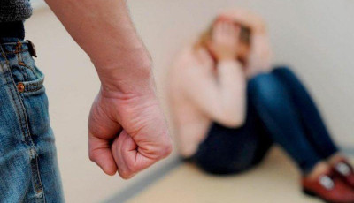 На Буковині чоловіка судитимуть за вчинення домашнього насильства відносно сестри