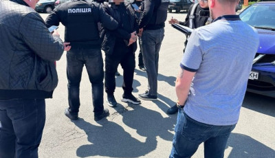 250 тис гривень за незаконний перетин кордону та непридатність до військової служби: столичні правоохоронці затримали зловмисника