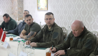 Латвійські прикордонники передали українським колегам 30 приладів нічного бачення