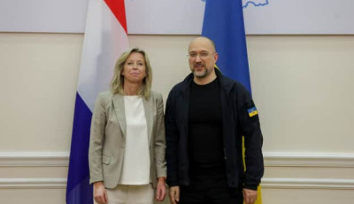 Голова Міноборони Нідерландів несподівано прибула в Україну