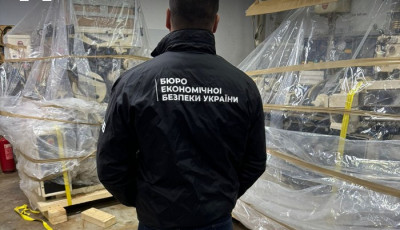 На столичній тютюновій фабриці підробляли сигарети відомих світових брендів