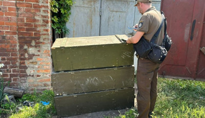 У Харкові поліцейські виявили схрон із боєприпасами та вибуховими речовинами