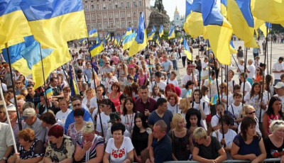 Українці суттєво знизили запити, тому майже не змінили оцінку свого добробуту - дослідження 
