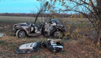 На Херсонщині 15-річний хлопець за кермом влаштував ДТП: загинуло четверо людей 