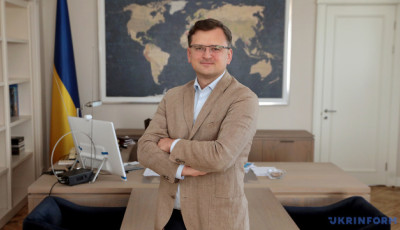 Кулеба подякував Папі Франциску за солідарність з Україною