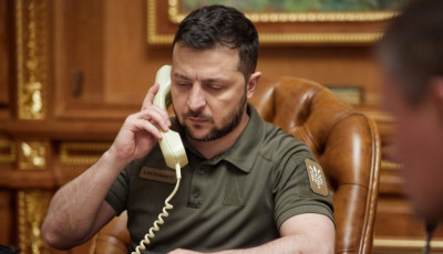 Зеленський обговорив із Макроном оборону та відновлення інфраструктури