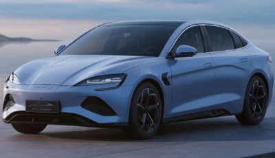 Китай залишається лідером за обсягами продажу нових авто