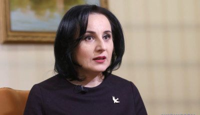 Мінсоцполітики планує зупустити соціальний супровід усиновлювачів
