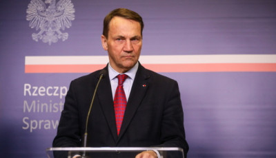 Глава МЗС Польщі різко розкритикував зволікання з допомогою Україні