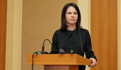 Бербок анонсувала €100 мільйонів «зимової» допомоги Україні