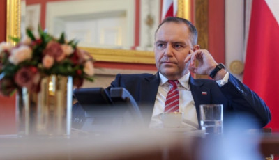 Навроцький пропонує збільшити термін проживання для отримання громадянства до 10 років
