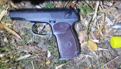 В больнице муж заболевшей угрожал врачам пистолетом