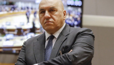 Міністра оборони Італії терміново госпіталізували